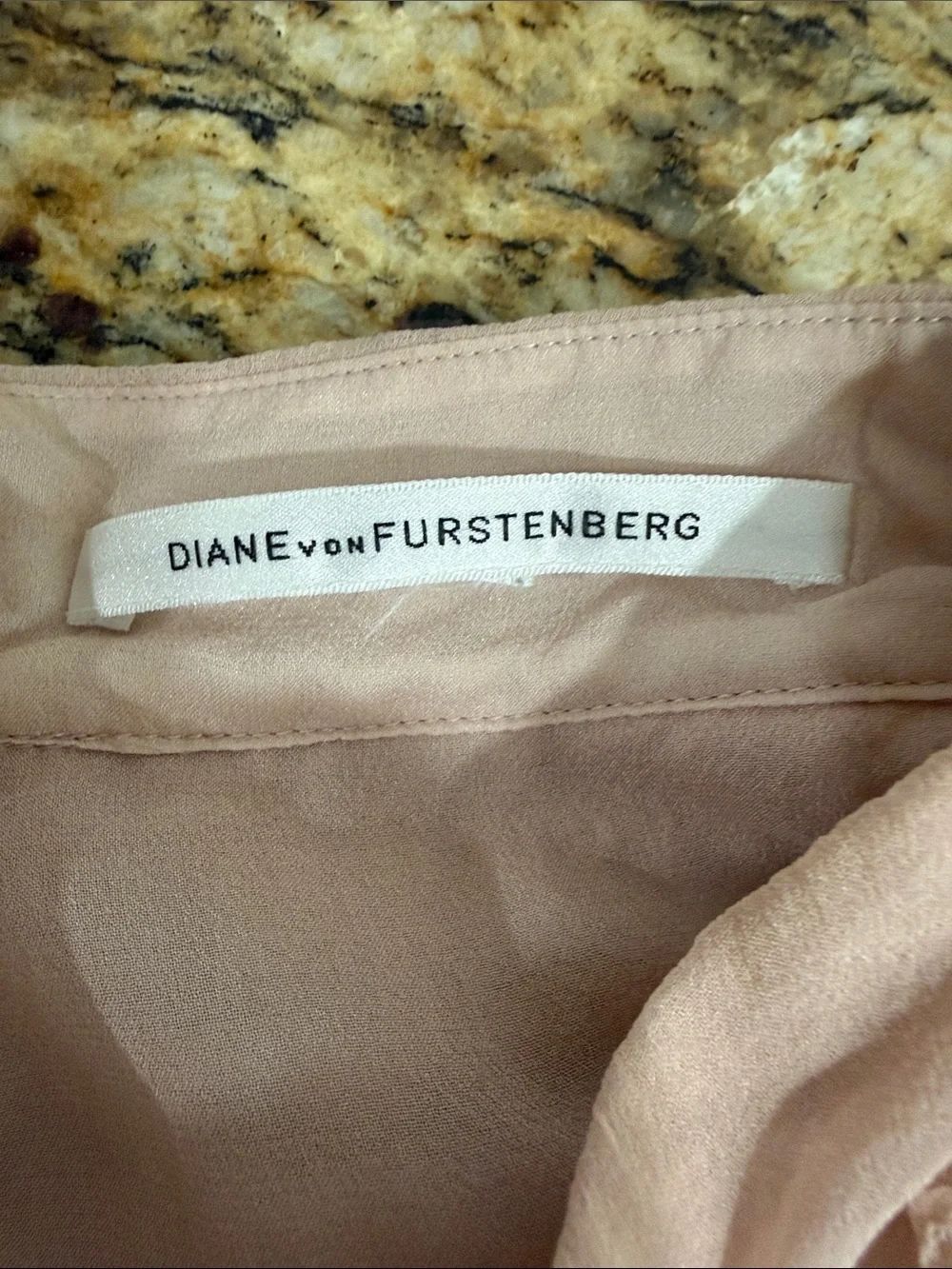 Diane von Furstenberg Silk Ruffle Blouse Pink Button Top Size M - Picture 4 of 8